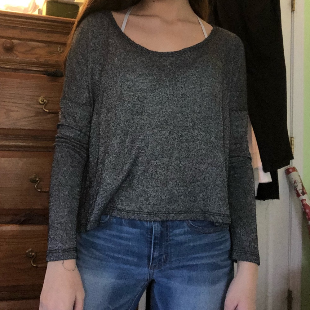 gray long sleeve
